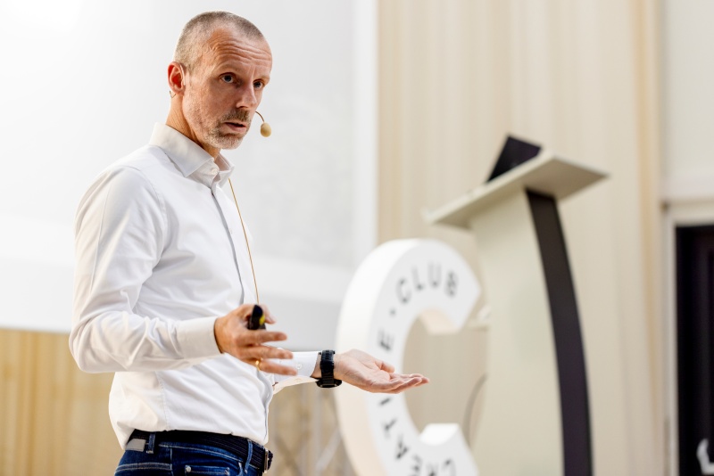 Ulrik Petersen, CEO i Dentsu. Fotograf: Thomas Steen Sørensen.