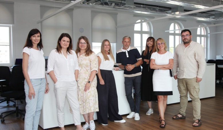Polsk Spring Production Team 780