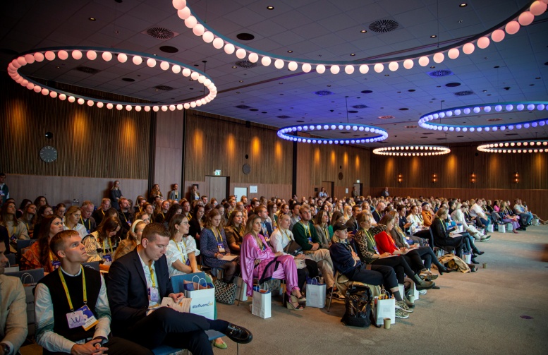 Influencer Konference 2022 Josephine Staunsbjerg Og Benedikte Grumstrup 780