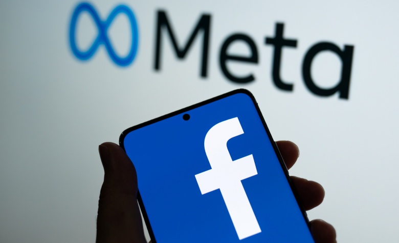 Facebook 780